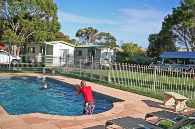 Apollo Bay Holiday Park Bagian luar foto