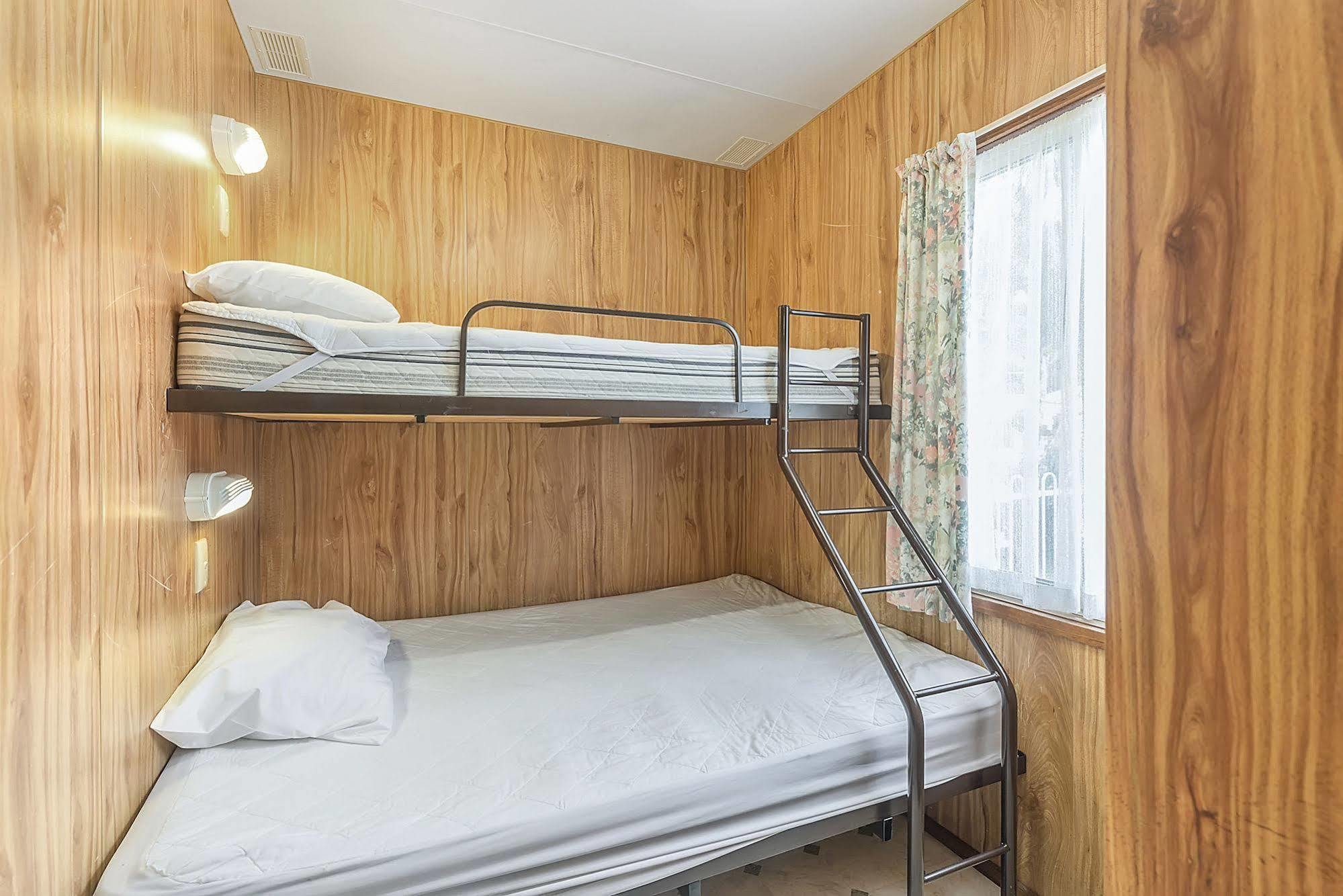 Apollo Bay Holiday Park Bagian luar foto