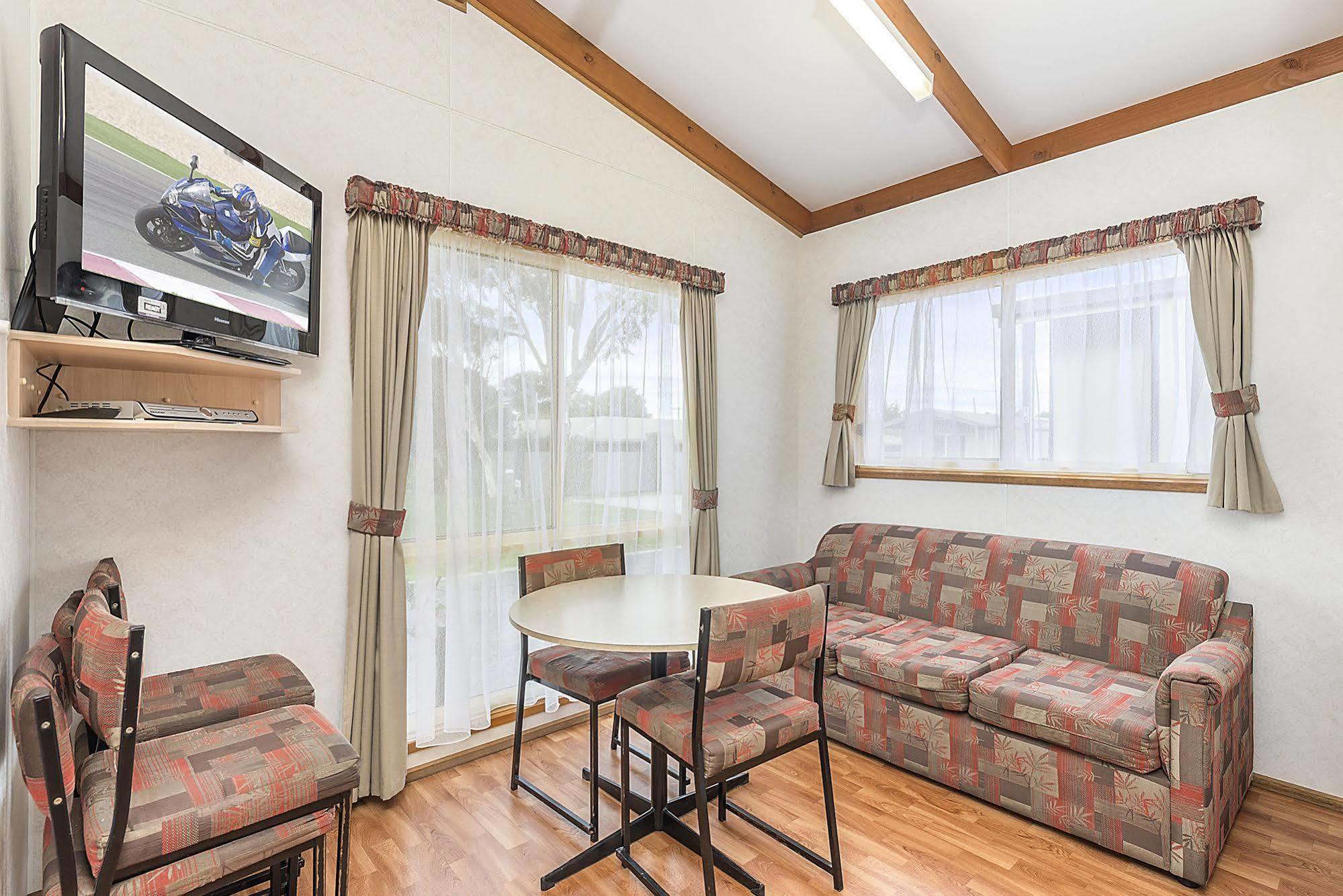 Apollo Bay Holiday Park Bagian luar foto